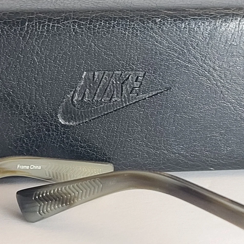 Nike Glassea Frame New 8011 241.‎ Factory Blank Lens. Nire Air. W/Case. Tortoise